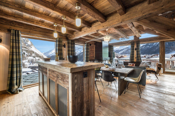 villa in Val d'Isere : Rent this chalet located in the hamlet of Le petit Alaska for 10 guests. - Photo 1