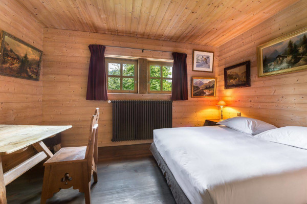 villa in Courchevel : Rent this chalet located in the private hamlet of Les Brigues, only 20 meters from the slopes. - Photo 10