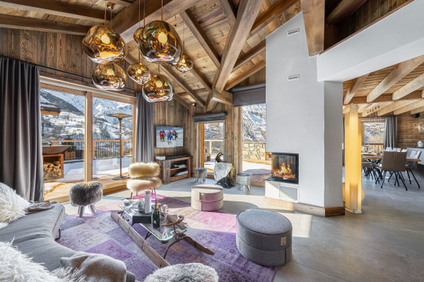 villa in St Martin de Belleville : Rent this traditional but modern chalet in La Villette area in St Martin de Belleville. - Photo 2