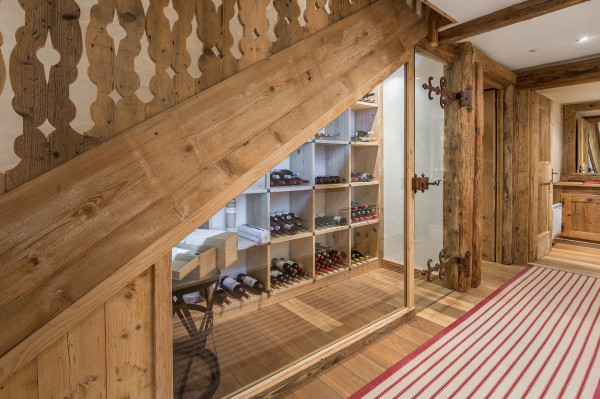 villa in Courchevel : Rent this 6 bedrooms chalet located in the Domain de Bllecôte  in Courchevel 1850. - Photo 22