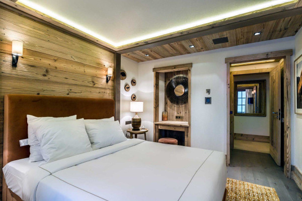 villa in Courchevel : Rent this ultimate luxury chalet of 6 ensuite bedrooms located in les Chenus. - Photo 13