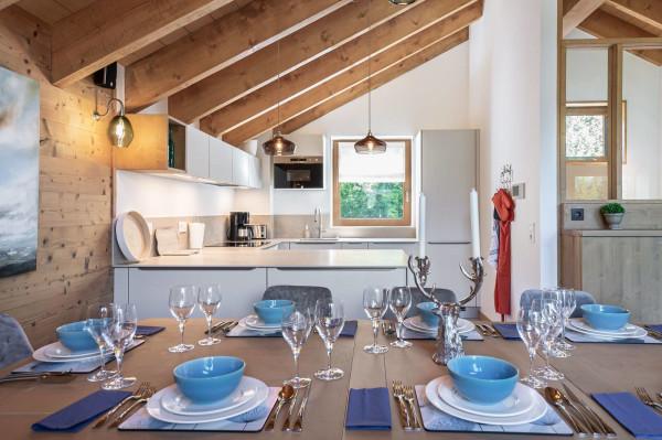 villa in Meribel : Rent this new built chalet in the Plateau of Méribel with a gorgeous view for 12 guests. - Photo 16