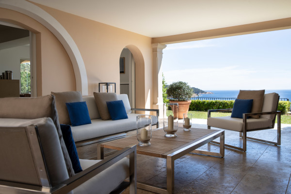villa in St Tropez : Rent this sea view property in a private gated and secured domain in St Tropez. - Photo 7