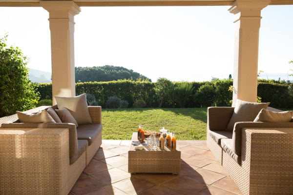 villa in St Tropez : Rent this amazing property with a perfect location near Pampelonne beaches for 8 guests. - Photo 4