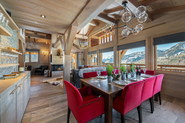 villa in Megeve : Rent this warm and welcoming chalet up to 10 guest in Megeve in the hamlet of Rochebrune - Photo 2