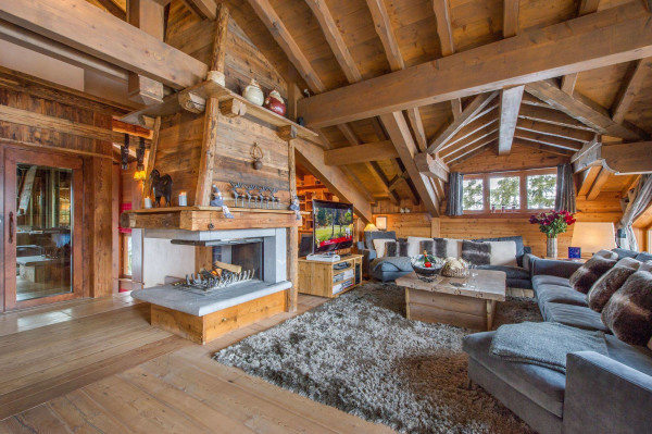 villa in Courchevel : Rent this family chalet with 4 bedrooms in Les Chenus - Photo 1
