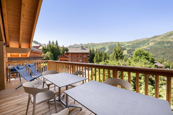 villa in Meribel : Rent this new built chalet in the Plateau of Méribel with a gorgeous view for 12 guests. - Photo 11