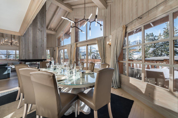 villa in Courchevel : Rent this family Chalet located in the Pralong area within fifty meters from the slopes. - Photo 10
