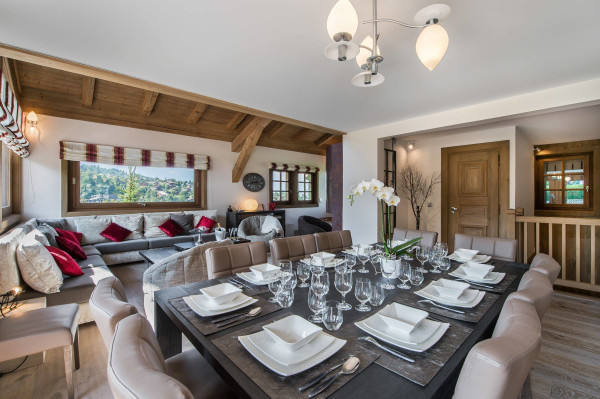 villa in Megeve : Rent this charming chalet fully renovated with contemporary decoration, 70m from the slopes in Princess area. - Photo 1