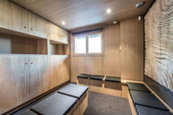 villa in Courchevel : Rent this beautiful new modern chalet in Courchevel Village for 11 guests. - Photo 18