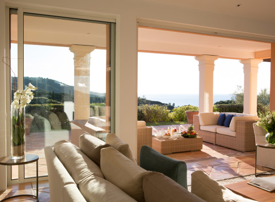 villa in St Tropez : Rent this luxurious provencal property of 460 sqm which can accommodate up to 10 guests. - Photo 1