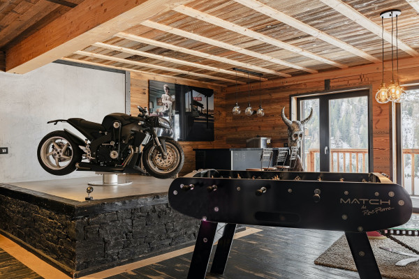 villa in Tignes : Rent this amazing 5 bedroom chalet in Tignes. - Photo 0