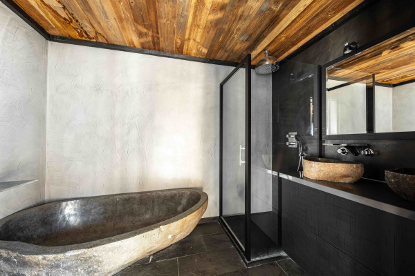 villa in Tignes : Rent this amazing 5 bedroom chalet in Tignes. - Photo 15