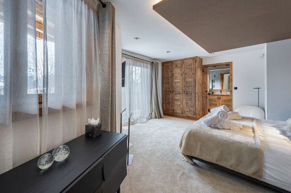 villa in Courchevel : Rent this chalet built in 2019 with all the amenities you may need for a lovely stay. - Photo 13
