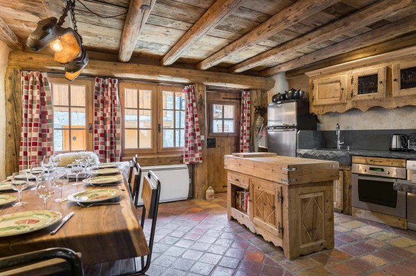 villa in Meribel : Rent this cozy chalet for 12 guests with Sauna and Jacuzzi in Méribel Le Raffort - Photo 5