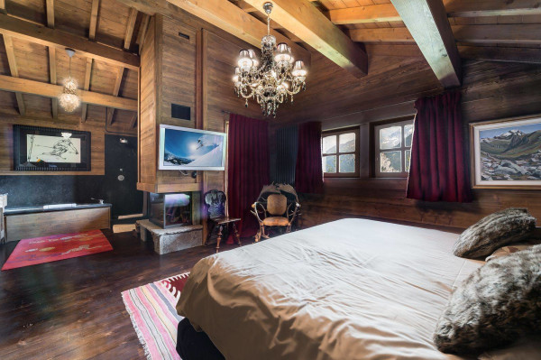 villa in Courchevel : Rent this chalet located in the private hamlet of Les Brigues, only 20 meters from the slopes. - Photo 9