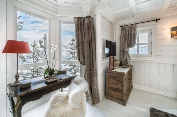 villa in Courchevel : Rent this 6 bedrooms chalet located in Cospillot - Photo 8