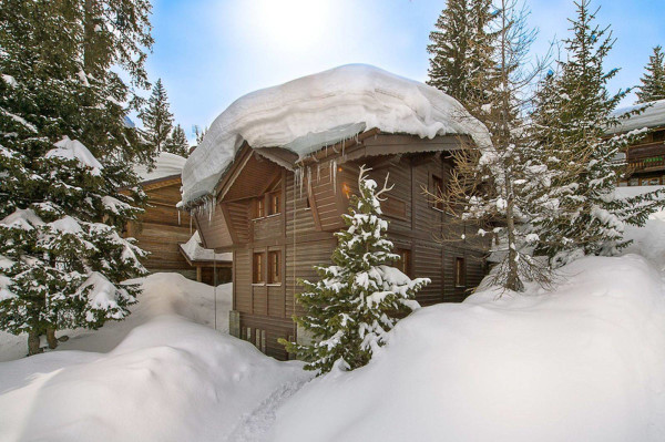 villa in Courchevel : Rent this  typically ski in ski out Savoyard mountain chalet - Photo 16