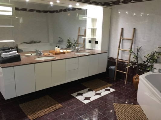 villa in Cap d'Antibes : Rent this cozy lovely property on the Cap d'Antibes at walking distance to ' The Group Beaches' for 8 guests. - Photo 3