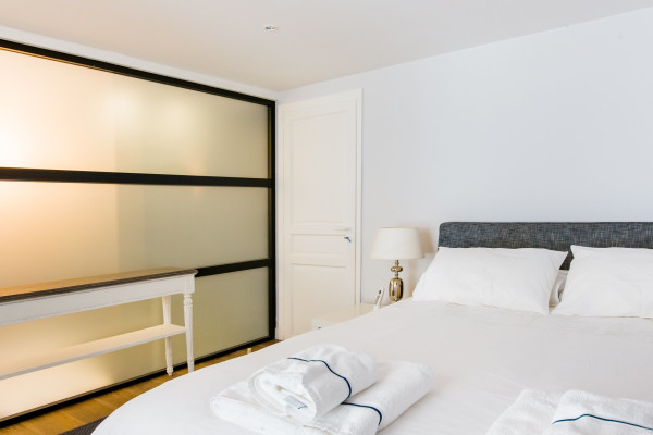 villa in Cannes : Rent this renovated villa in the quiet area of La Croix des Gardes,  can accommodate up 8 guests. - Photo 19