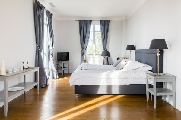 villa in Cannes : Rent this renovated villa in the quiet area of La Croix des Gardes,  can accommodate up 8 guests. - Photo 24