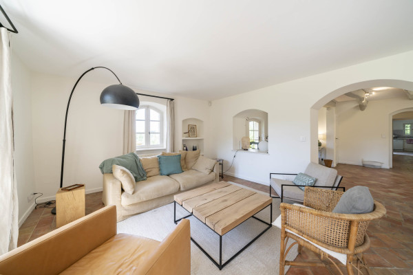 villa in Grasse : Rent this 8 bedrooms provencal villa between Valbonne and Grasse, perfect for family holidays. - Photo 9