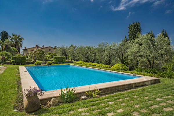 villa in Grasse : Rent this 8 bedrooms provencal villa between Valbonne and Grasse, perfect for family holidays. - Photo 48