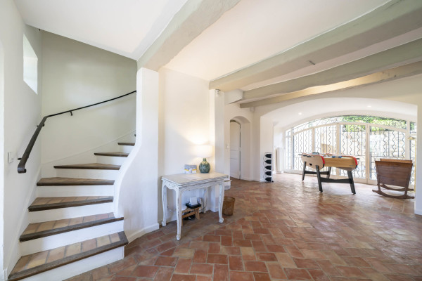 villa in Grasse : Rent this 8 bedrooms provencal villa between Valbonne and Grasse, perfect for family holidays. - Photo 7