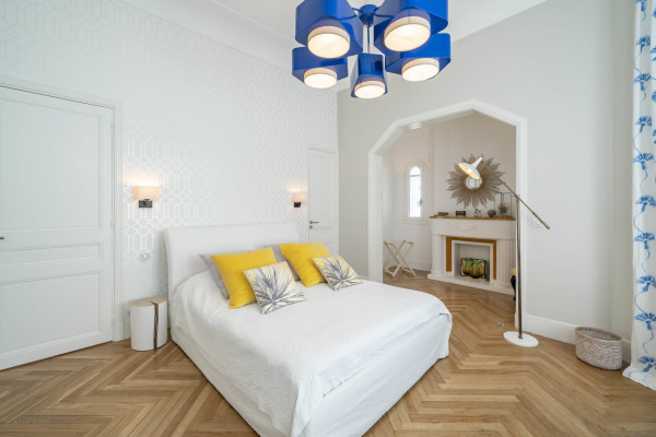 villa in Cap d'Antibes : Rent this 6 bedroom  villa in a quiet area on the cap d'Antibes, walking distance to Juan les Pins. - Photo 23