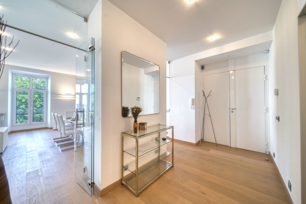 apartment in Cannes : Rent an incredible 3-bedroom apartment in front of Palais des Festivals - Photo 8
