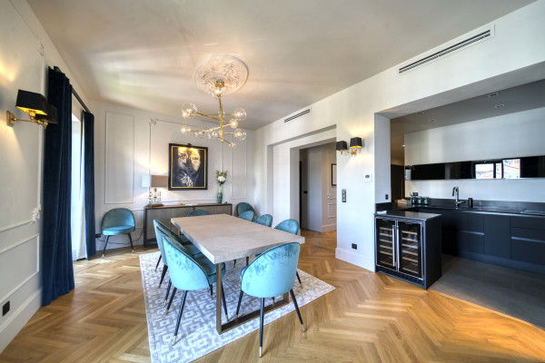 apartment in Cannes : Rent modern 5 bedroom apartment facing the Palais de Festival - Photo 6