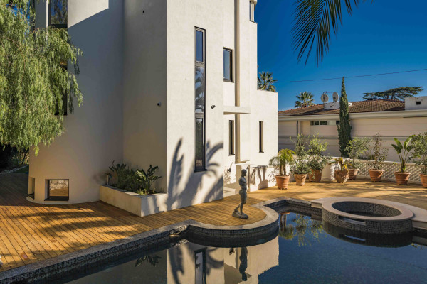villa in Cannes : Rent beautiful modern villa in the lower Californie area of Cannes - Photo 34