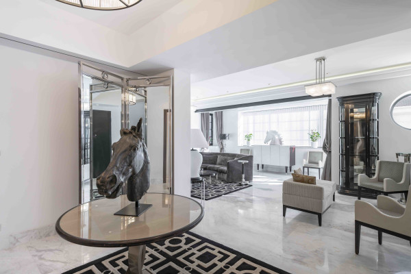 villa in Cannes : Rent beautiful modern villa in the lower Californie area of Cannes - Photo 4