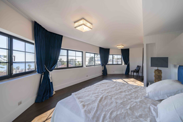villa in Cannes : Rent beautiful modern villa in the lower Californie area of Cannes - Photo 25