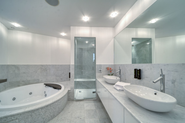 apartment in Cannes : Rent an incredible 3-bedroom apartment in front of Palais des Festivals - Photo 15