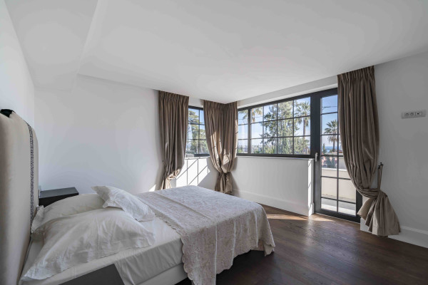 villa in Cannes : Rent beautiful modern villa in the lower Californie area of Cannes - Photo 20
