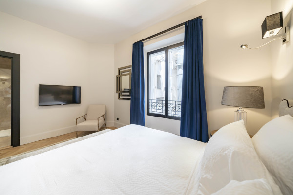 apartment in Cannes : Rent modern 5 bedroom apartment facing the Palais de Festival - Photo 24