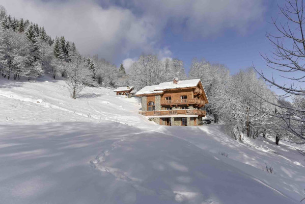 villa in Méribel : Rent this luxury Ski in/ski out Chalet in Méribel - Photo 1