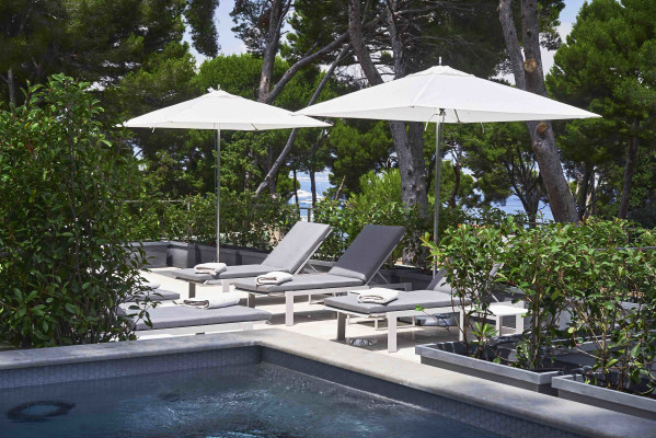 villa in Cap d'Antibes : Rent this brand new villa with a sea view on the cap d'Antibes. - Photo 4