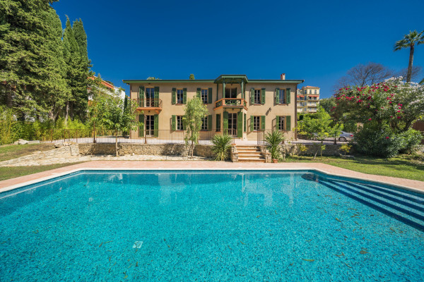 villa in Cannes : Rent this historic property built in 1875  in Cannes, which can accommodate up to 8 guests. - Photo 22