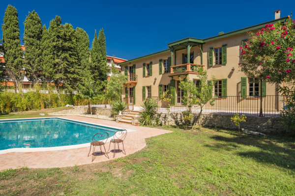 villa in Cannes : Rent this historic property built in 1875  in Cannes, which can accommodate up to 8 guests. - Photo 19