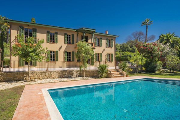 villa in Cannes : Rent this historic property built in 1875  in Cannes, which can accommodate up to 8 guests. - Photo 24