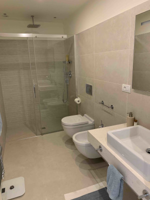 villa in Roquebrune-Cap-Martin : Rent a 4-bedroom stunning waterfront property in Roquebrune Cap Martin. - Photo 8