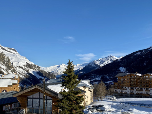 apartment in Tignes : Rent deluxe chalet with one of the finest views in the resort - Photo 24