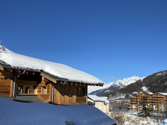 apartment in Tignes : Rent deluxe chalet with one of the finest views in the resort - Photo 22