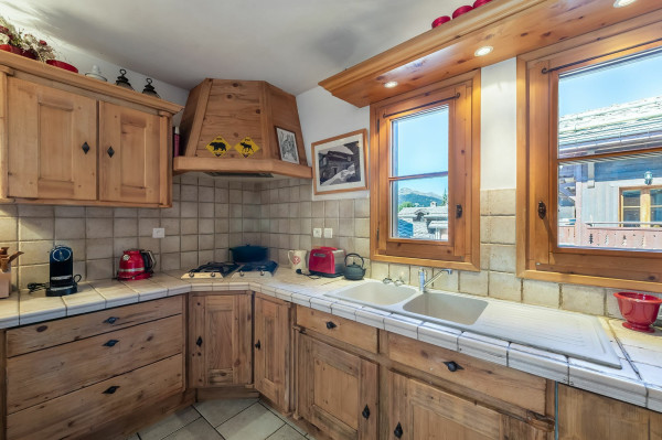 villa in Courchevel : Rent cosy individual chalet with its Hammam - Photo 4