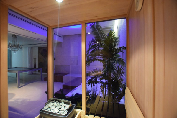 villa in Cannes : Rent gorgeous 7-bedroom villa with sea view in the heights of Cannes - Photo 40