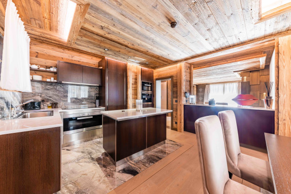 villa in  : Rent beautiful chalet in Crans-Montana - Photo 10