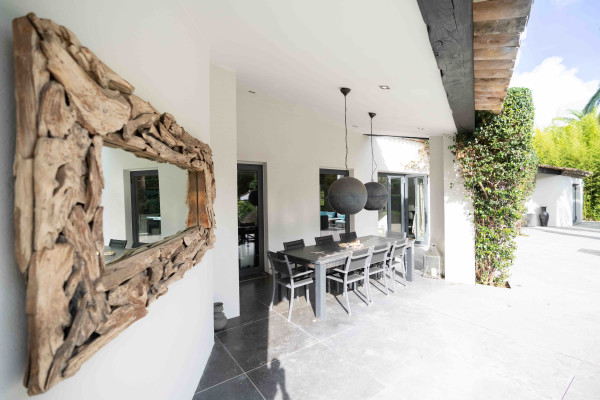 villa in Mougins : Rent wonderful 5 bedroom villa located in a prestigious domaine in Mougins - Photo 31