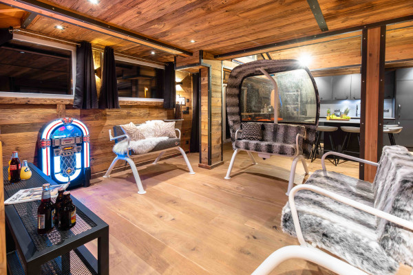 villa in Tignes : Rent deluxe chalet with spectacular view of Mont Blanc - Photo 4